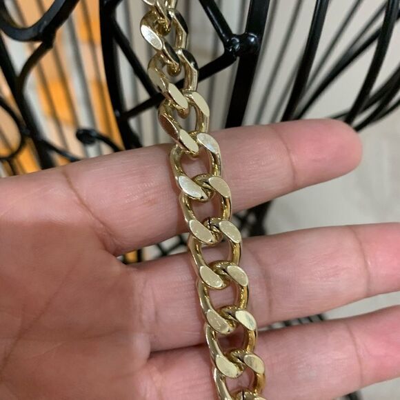 ✨Express gold envelope evening bag NWT - Picture 6 of 6